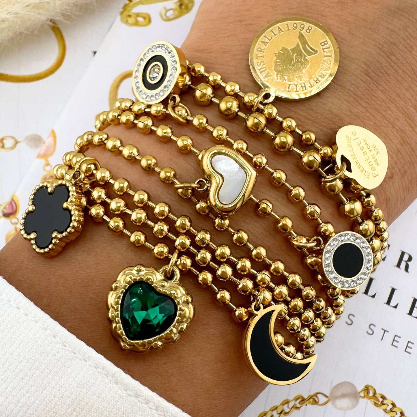 18K gold plated Stainless steel Hearts bracelet, Intensity